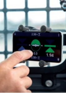 Trimble Earthworks GO for Compact Machines Smart Device User Interface